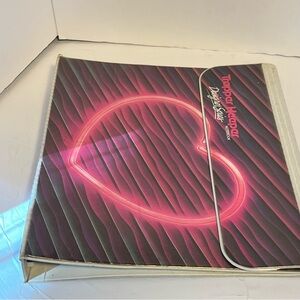 Vintage Trapper Keeper Neon Heart Binder
